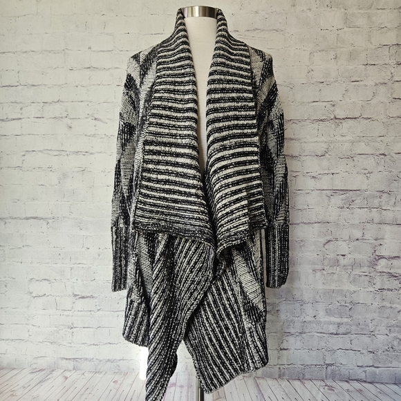 UO Staring at Stars Herringbone Chunky Knit Draped Front Cardigan Sweater Medium - Picture 1 of 10